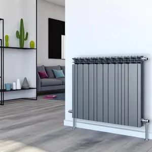 Стальной панельный радиатор Buderus VK-Profil 30 900 700 и 33 600 400: сравнение